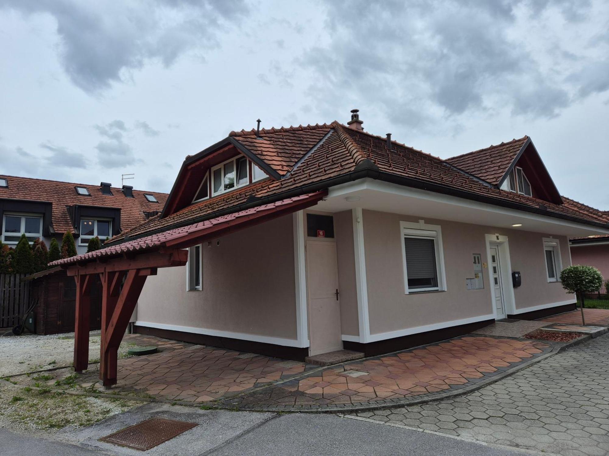 Appartement Oddih V Mirnem In Zelenem Okolju à Škofljica Extérieur photo