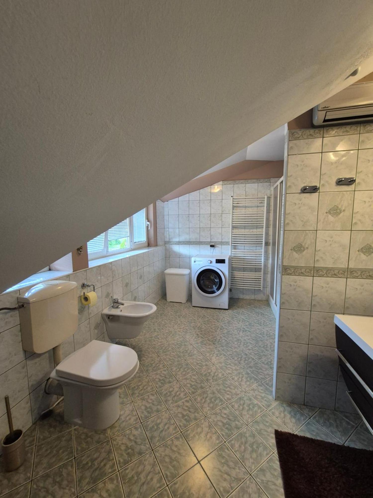 Appartement Oddih V Mirnem In Zelenem Okolju à Škofljica Extérieur photo