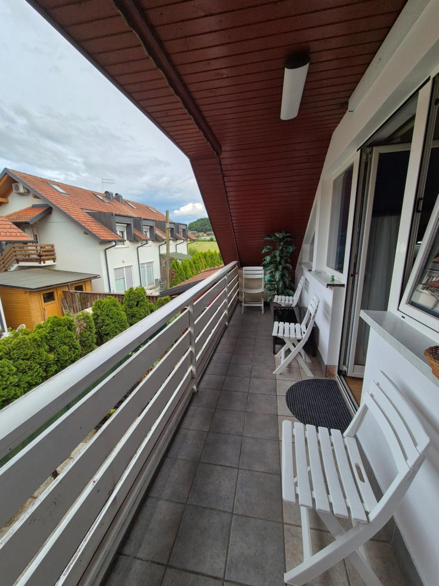 Appartement Oddih V Mirnem In Zelenem Okolju à Škofljica Extérieur photo